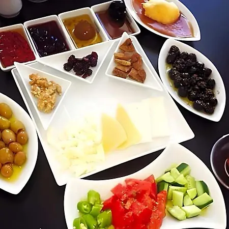 Loveyou Ayayorgi Çeşme